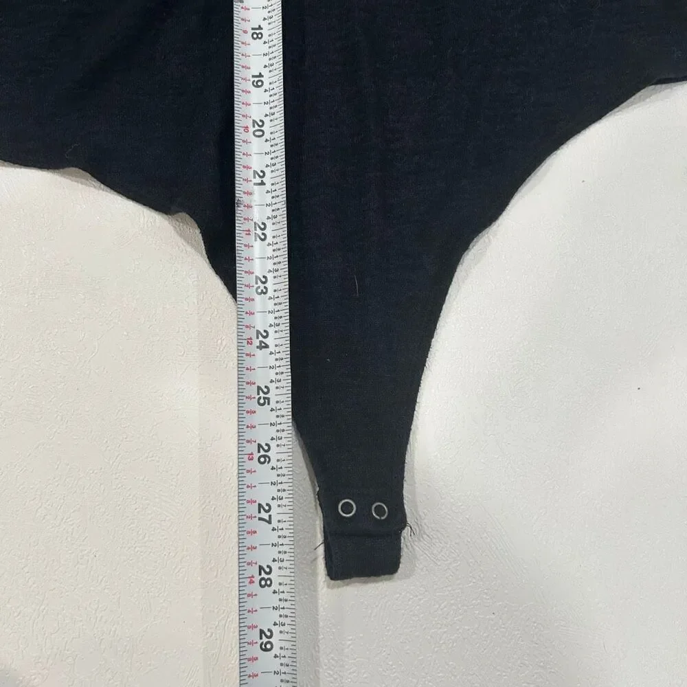 Abercrombie & Fitch chic flattering